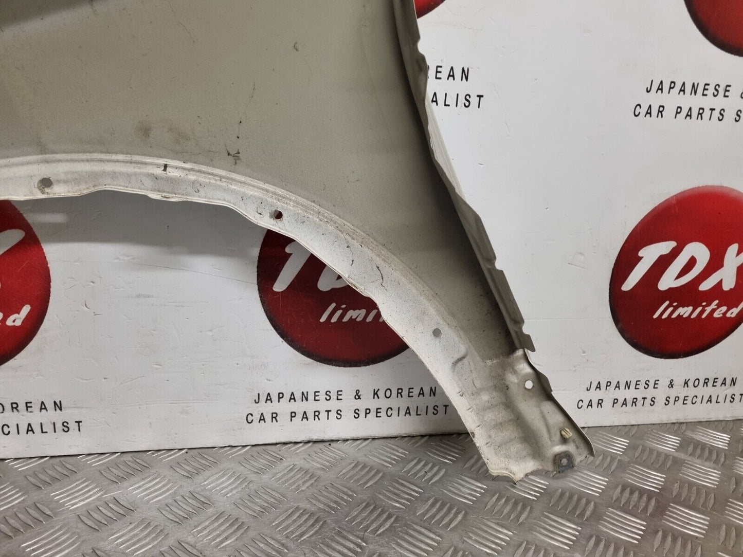 SUZUKI SX4 S-CROSS 2013-2016 GENUINE DRIVERS SIDE FRONT WING FENDER PANEL WHITE