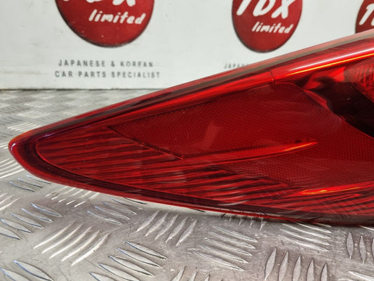 HYUNDAI IX35 2010-2015 GENUINE PASSENGERS REAR OUTER BRAKE NON-LED LIGHT LAMP