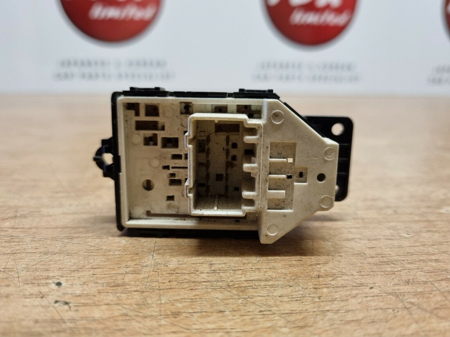 Hyundai I30 MK2 Genuine Mirror Control Adjustment Switch 2012-2017 39Y481-1110