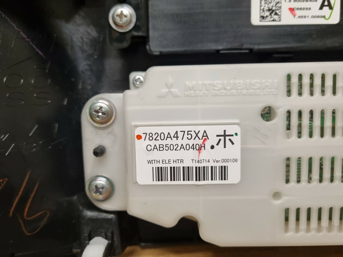 Mitsubishi Outlander MK3 PHEV Genuine Heater AC Climate Controls Panel 2014-2018