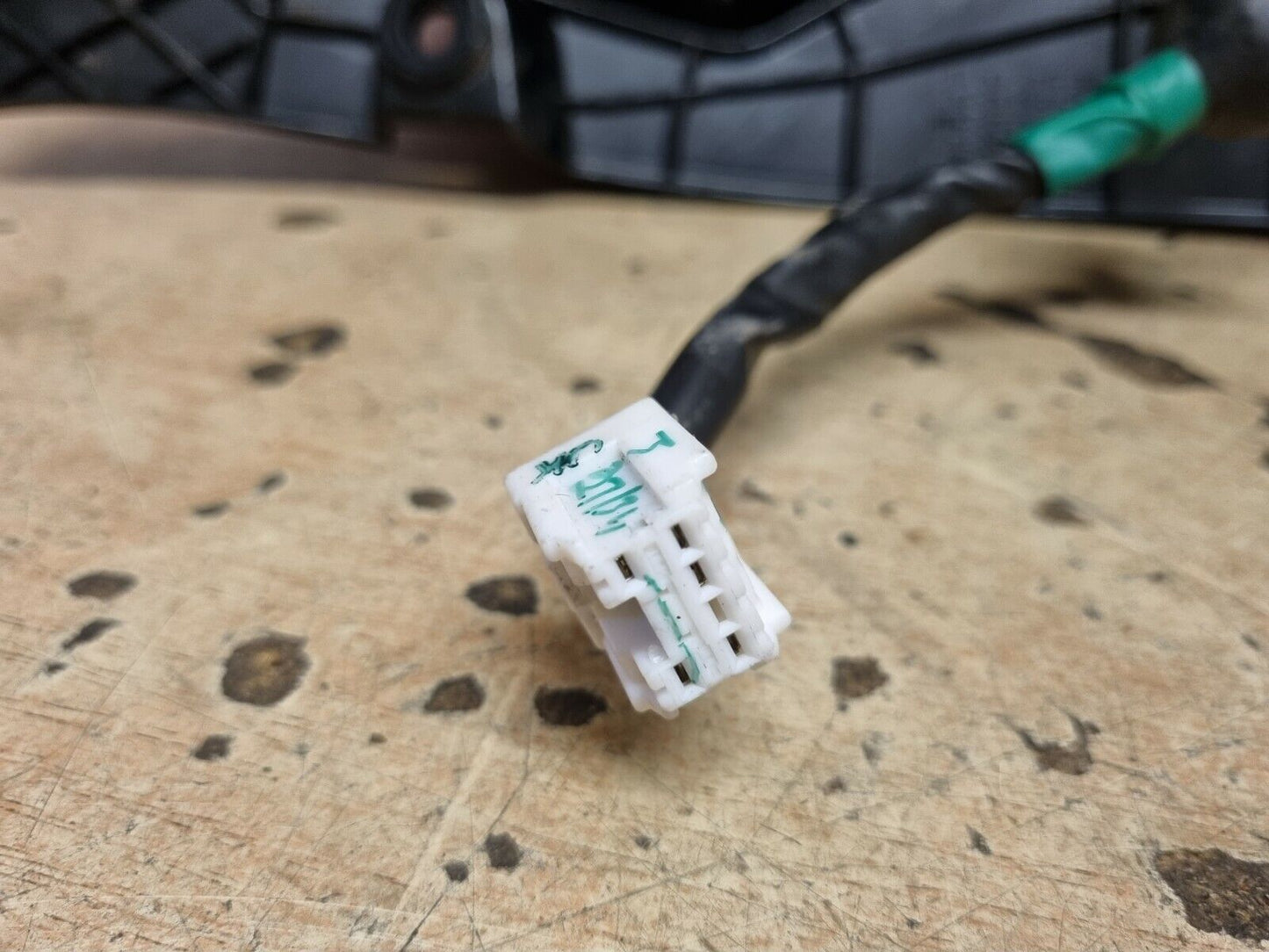 NISSAN NOTE E12 2012-2017 PRE-FACELIFT PASSENGER REAR OUTER LED BODY BRAKE LIGHT