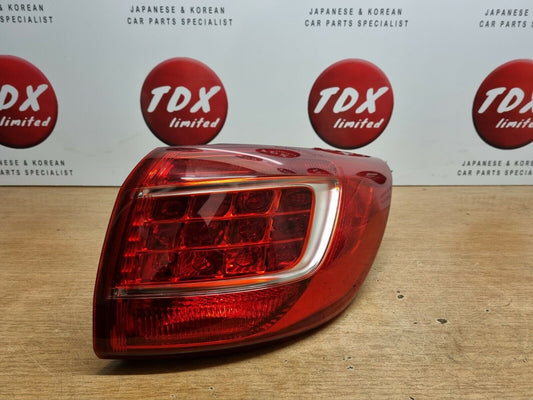 KIA SPORTAGE MK3 SL GENUINE DRIVERS SIDE REAR OUTER TAIL LIGHT LAMP 2010-2013