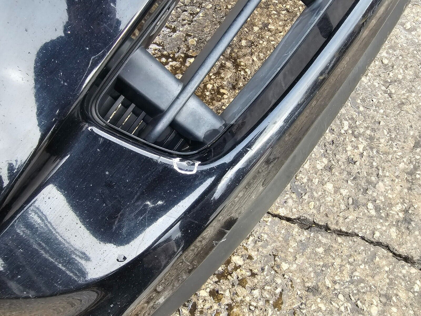 HONDA JAZZ 2003-2006 PRE-FACELIFT GENUINE FRONT BUMPER IN BLACK