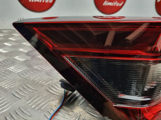 NISSAN JUKE F16 2019-2023 GENUINE PASSENGERS REAR OUTER LED LIGHT 26555-6RA0A