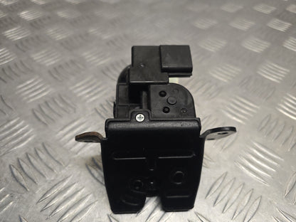 HYUNDAI I30 HATCHBACK GD MK2 2012-2017 GENUINE REAR BOOT LOCK CATCH 81230-A6000