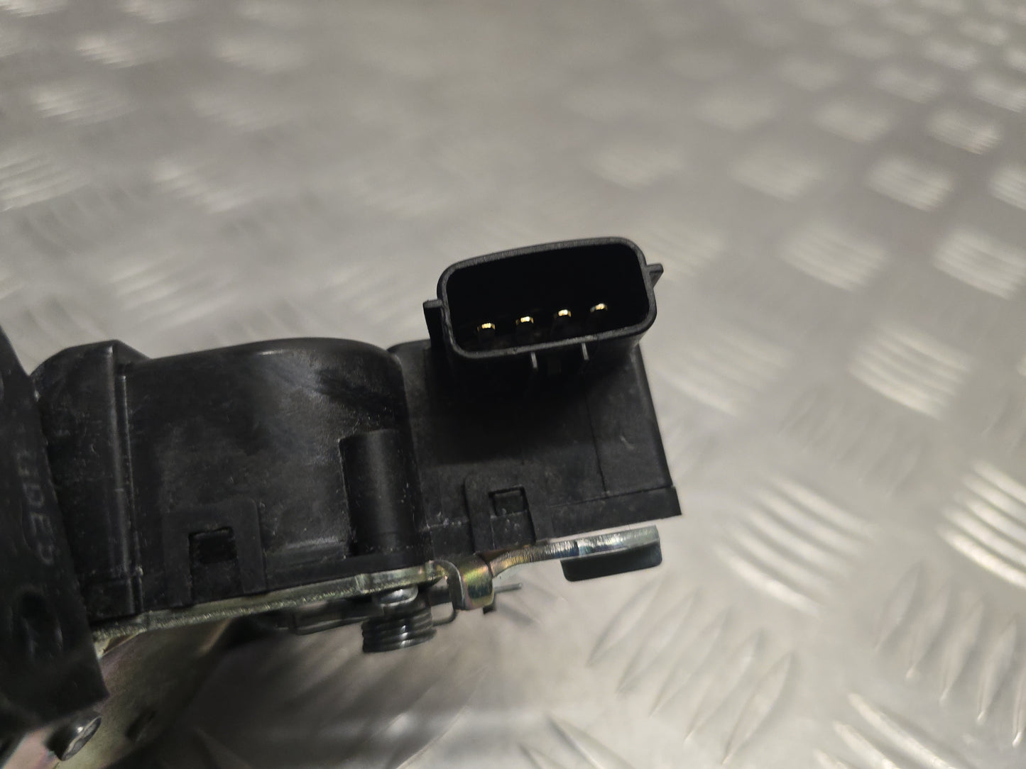 HYUNDAI I30 HATCHBACK GD MK2 2012-2017 GENUINE REAR BOOT LOCK CATCH 81230-A6000