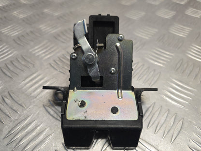 HYUNDAI I30 HATCHBACK GD MK2 2012-2017 GENUINE REAR BOOT LOCK CATCH 81230-A6000