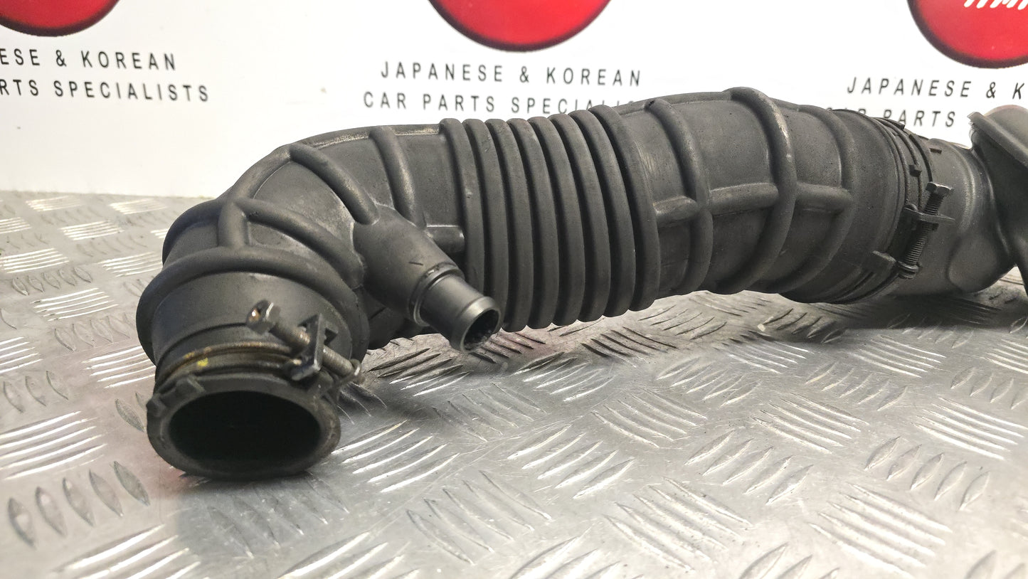 KIA SPORTAGE SL MK3 2010-2015 1.7 DIESEL TURBO AIR INTAKE PIPE HOSE 28138-2Y300