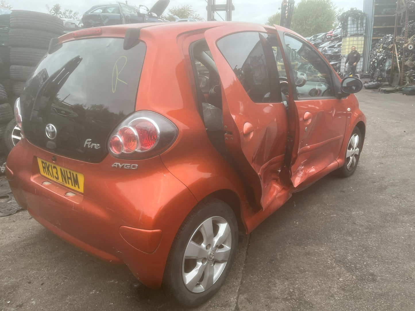 2013 TOYOTA AYGO MK1 1.0 PETROL 5 SPEED MANUAL DOOR VEHICLE FOR BREAKING AND PARTS