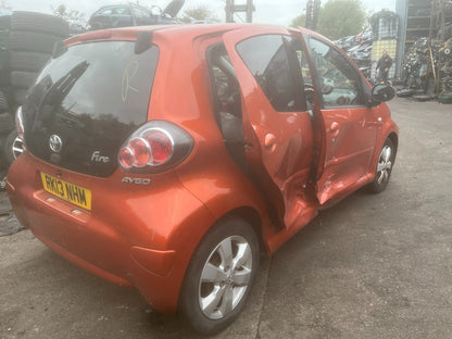 2013 TOYOTA AYGO MK1 1.0 PETROL 5 SPEED MANUAL DOOR VEHICLE FOR BREAKING AND PARTS