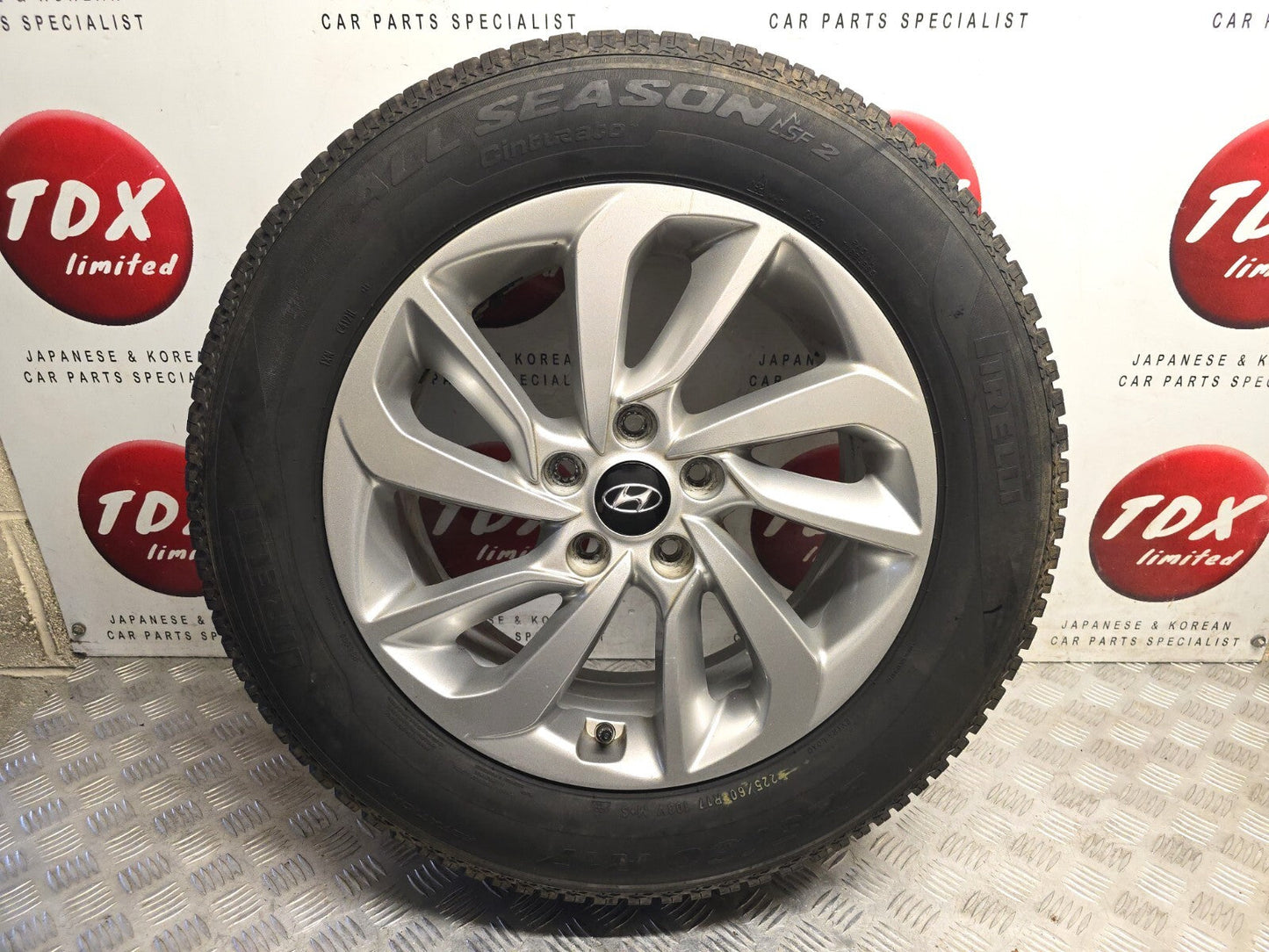 HYUNDAI TUCSON MK3 2015-2020 17" ALLOY WHEEL 7.5MM TYRE 225/60/17 52910-D7260