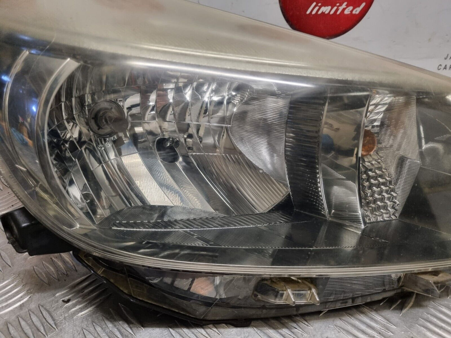 TOYOTA YARIS MK3 2012-2014 PRE-FACELIFT GENUINE DRIVER SIDE HALOGEN HEADLIGHT