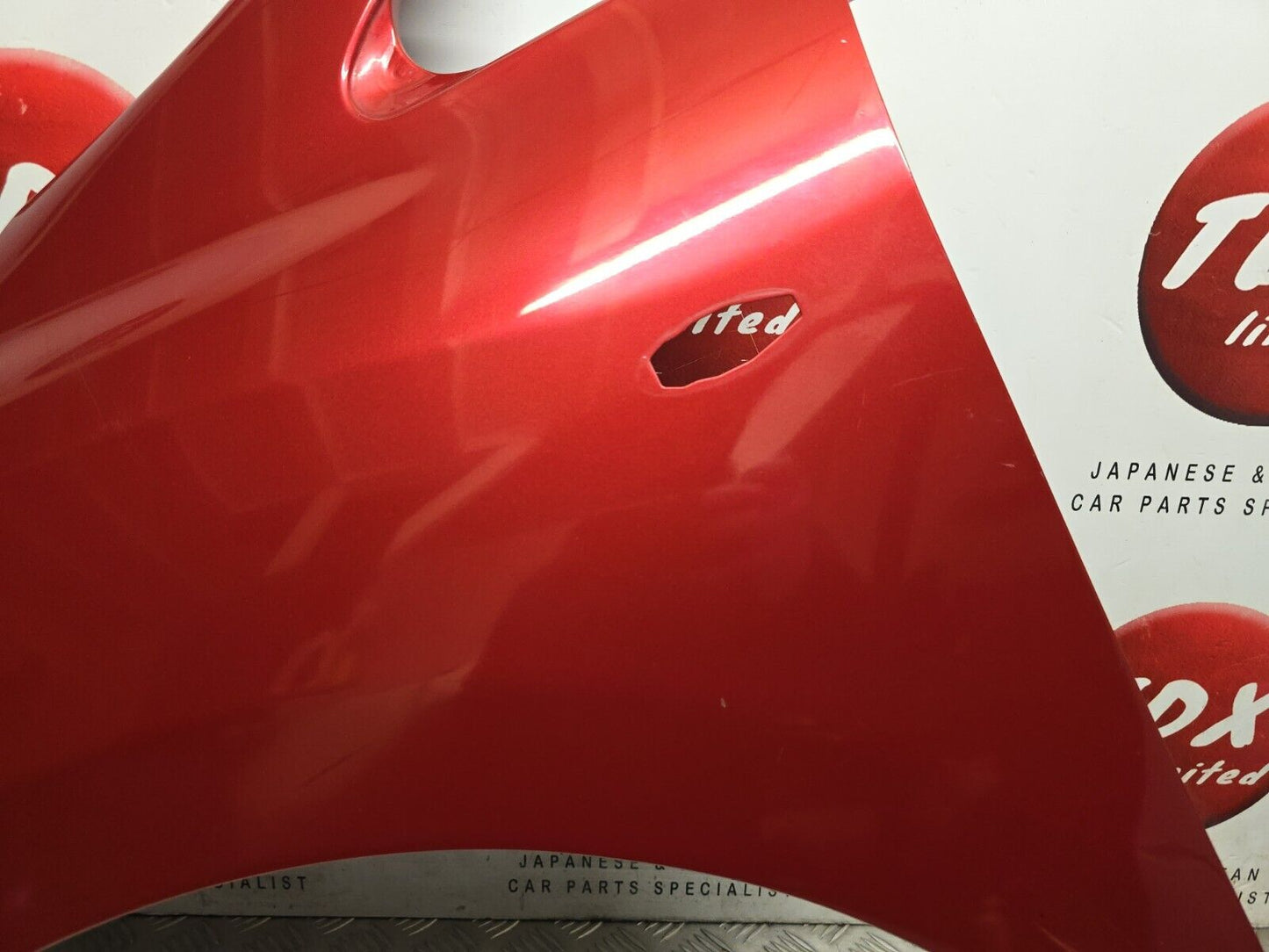 TOYOTA VERSO 2009-2012 GENUINE PASSENGER SIDE WING/FENDER RED