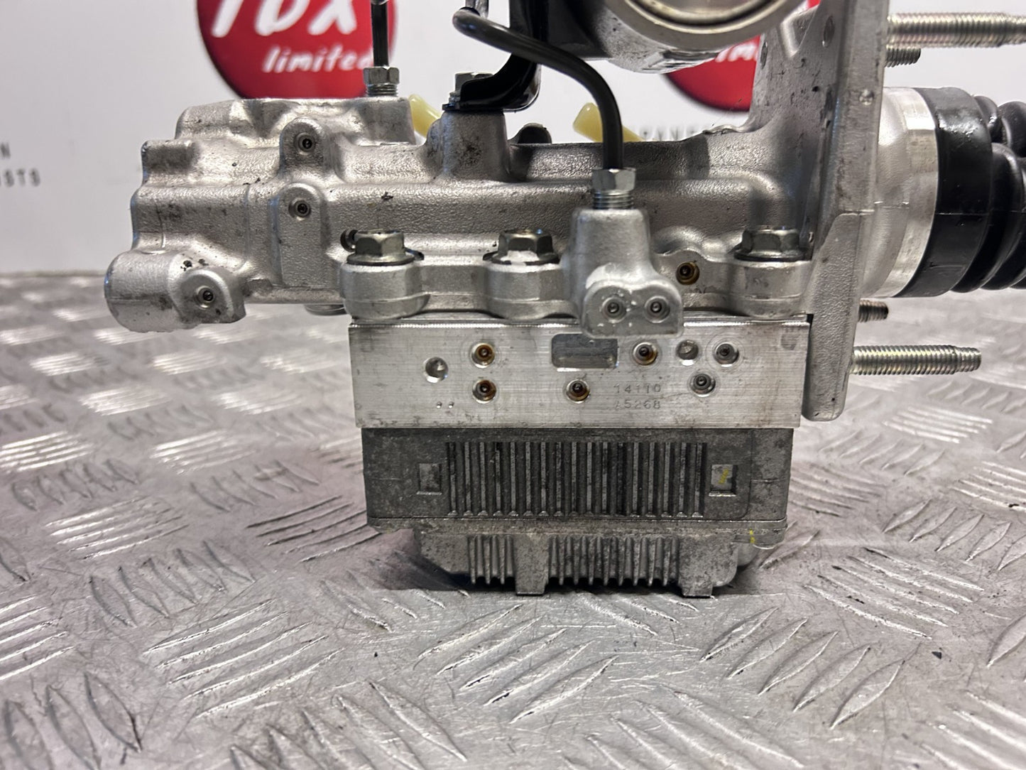 47031323