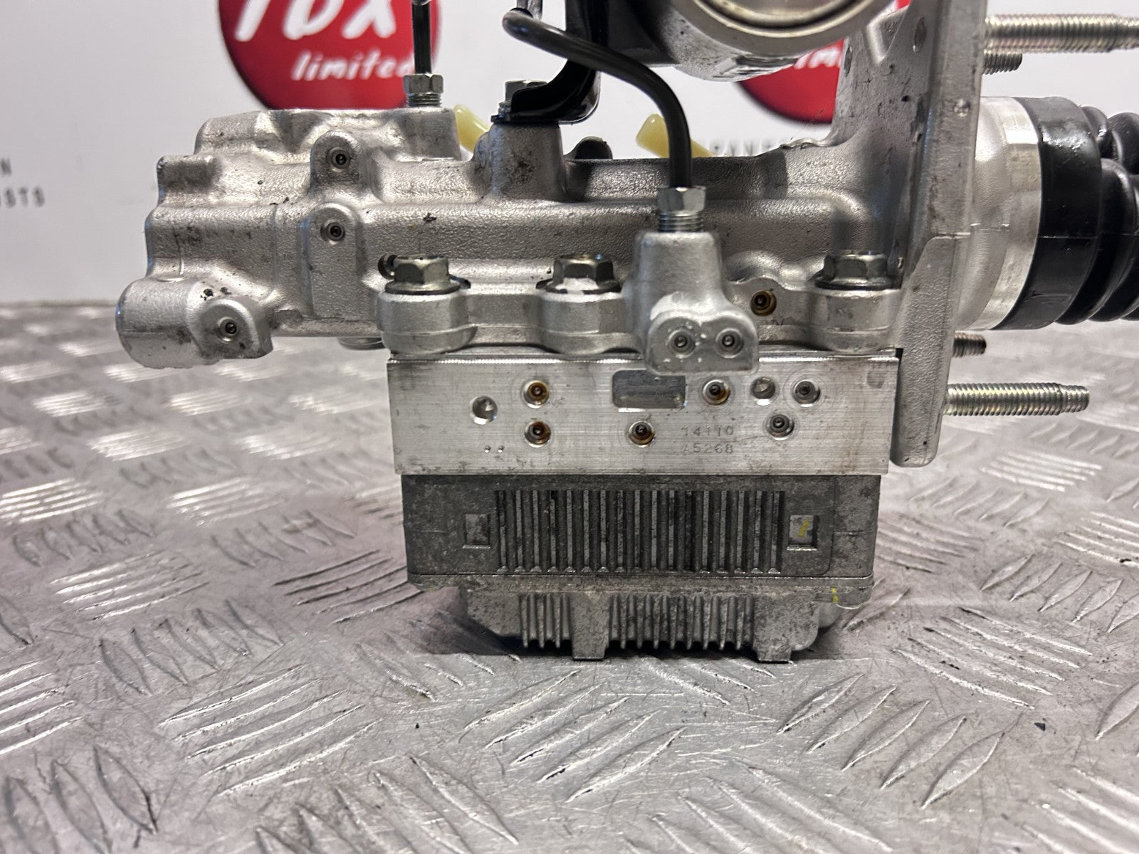 47031323