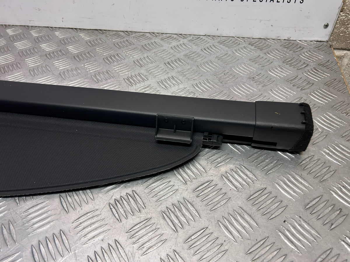 Hyundai ix35 LM MK1 2010-2015 Genuine Roller Blind Parcel Shelf / Luggage Cover - photo 7 of 7