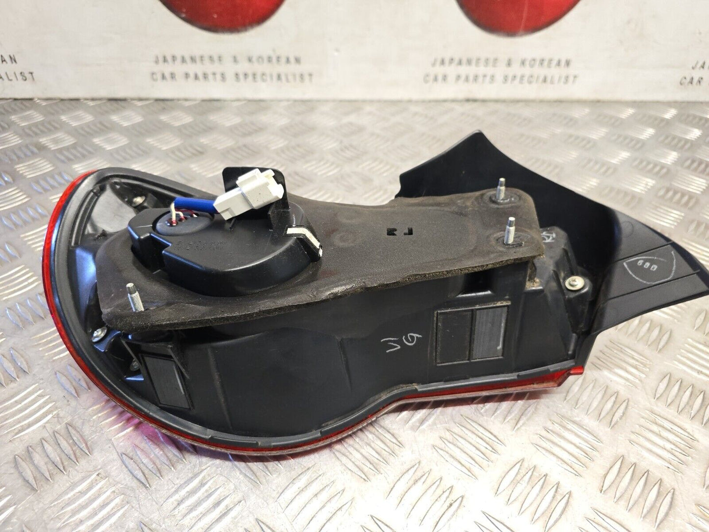 TOYOTA GT86 2017-2020 FACELIFT GENUINE DRIVERS SIDE REAR OUTER LED BRAKE LIGHT