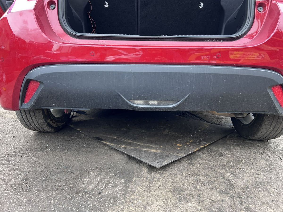 Mazda 2 XP210 MK5 Hatchback 2022-2026 Bumper 3U5 Emotional Red - photo 3 of 7