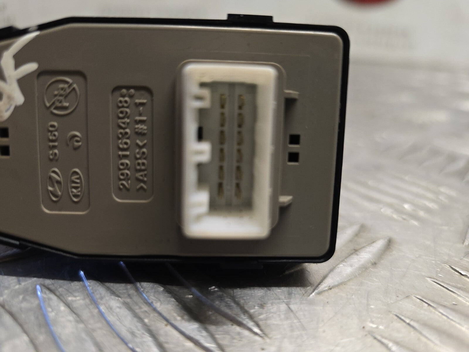 Hyundai Ioniq Ae 2016-2019 Genuine Mirror Control Power Fold Switch 299163498 5