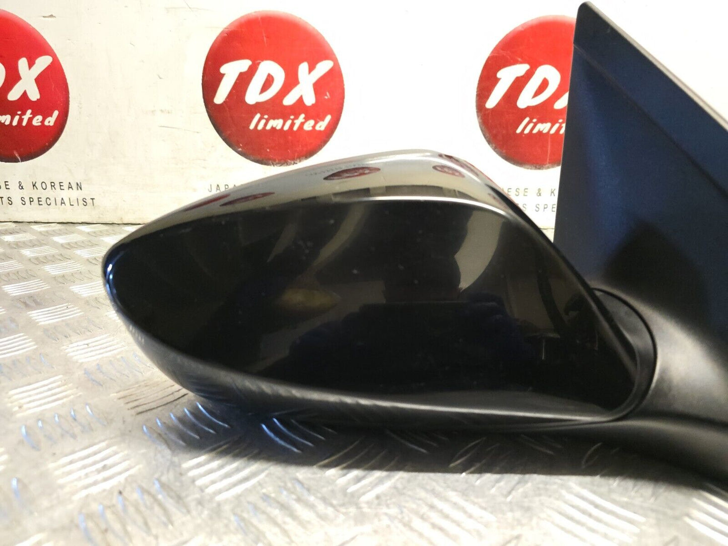 HYUNDAI I30 GD MK2 2012-2017 DRIVERS SIDE MANUAL FOLD MIRROR 87610-A6110 BLACK