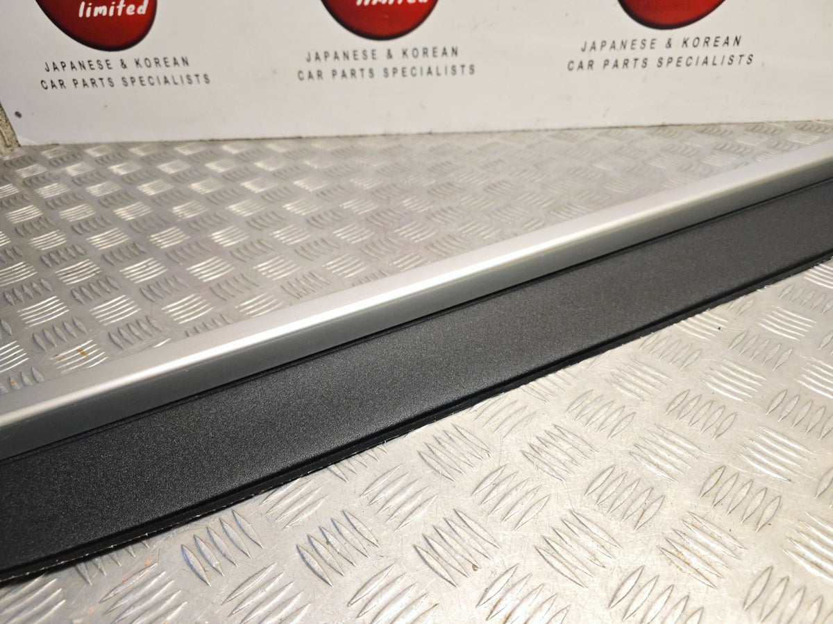 Mitsubishi Outlander 2013-2021 Retractable Manual Tail Parcel Shelf 7237A145XA - photo 10 of 11