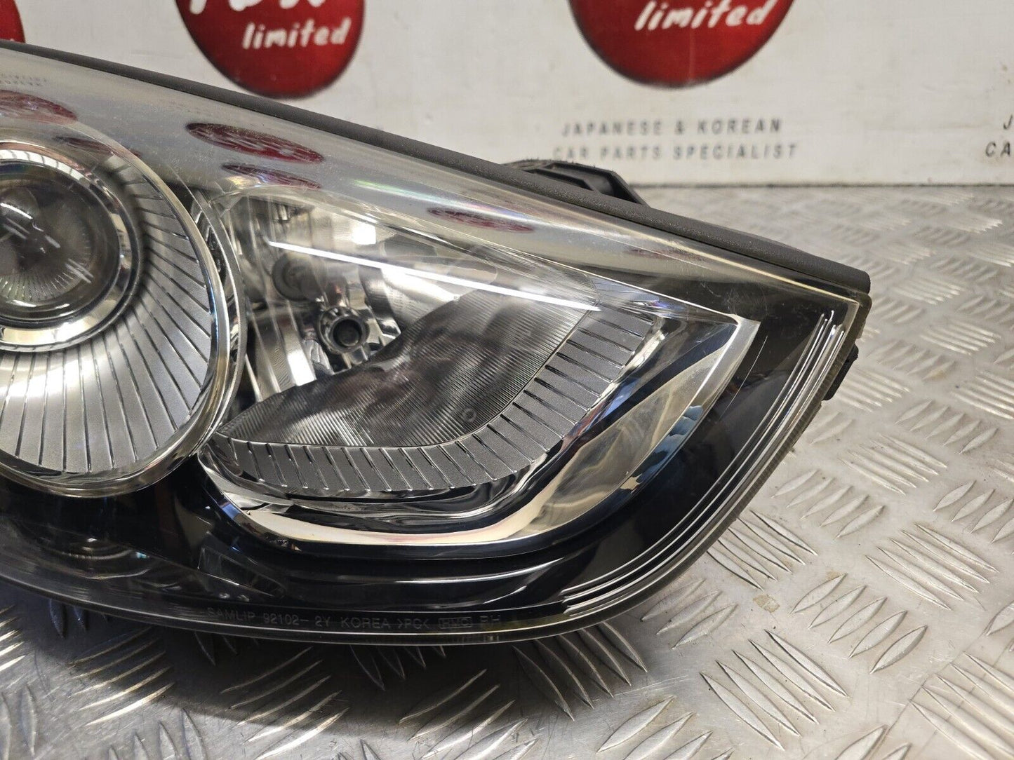 HYUNDAI IX35 2010-2013 PRE-FACELIFT GENUINE DRIVERS FRONT HALOGEN HEADLIGHT LAMP