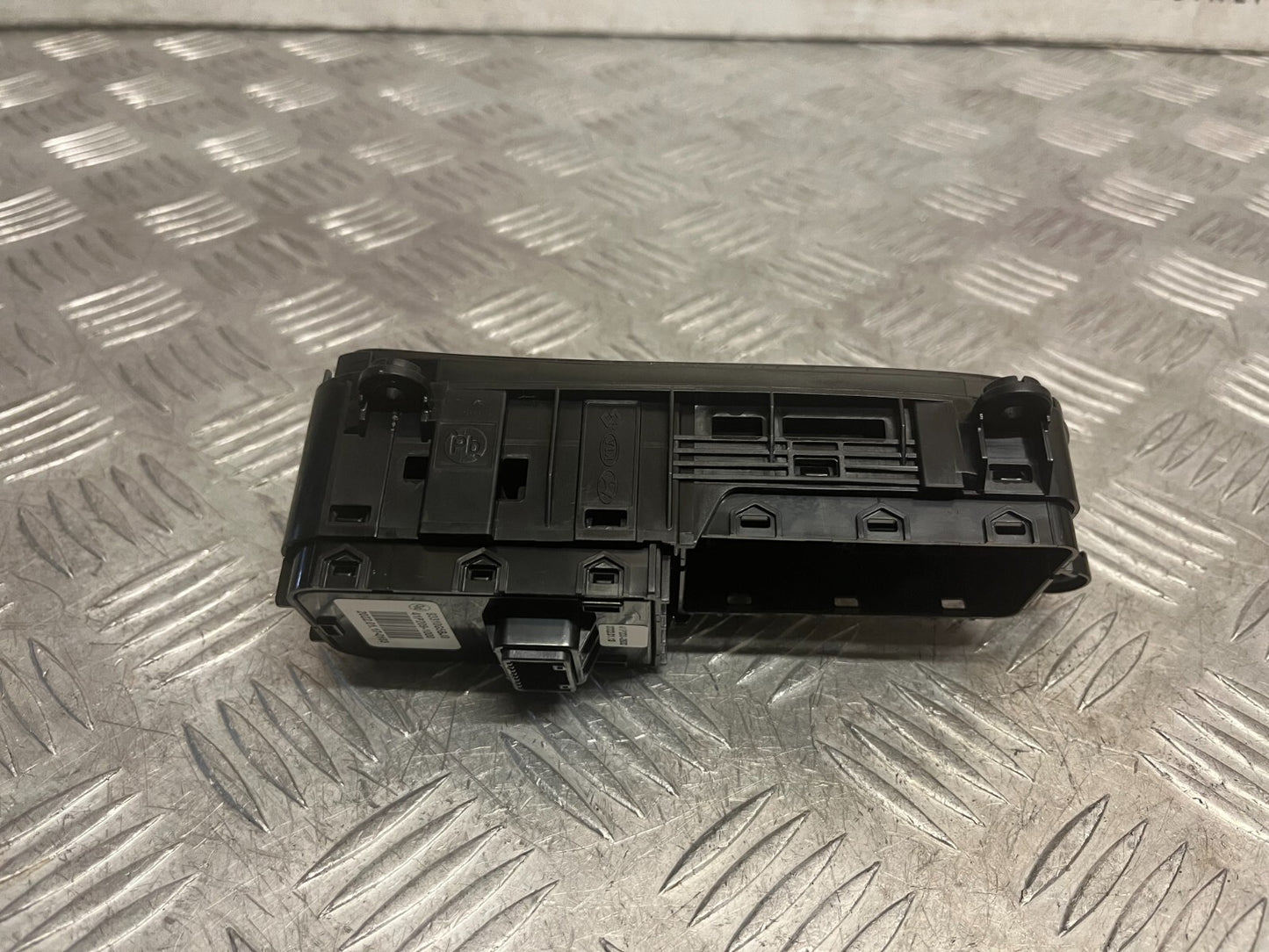 KIA NIRO MK1 DE 2020-2022 FACELIFT EPB ELECTRIC PARKING BRAKE SWITCH 41P209-1000