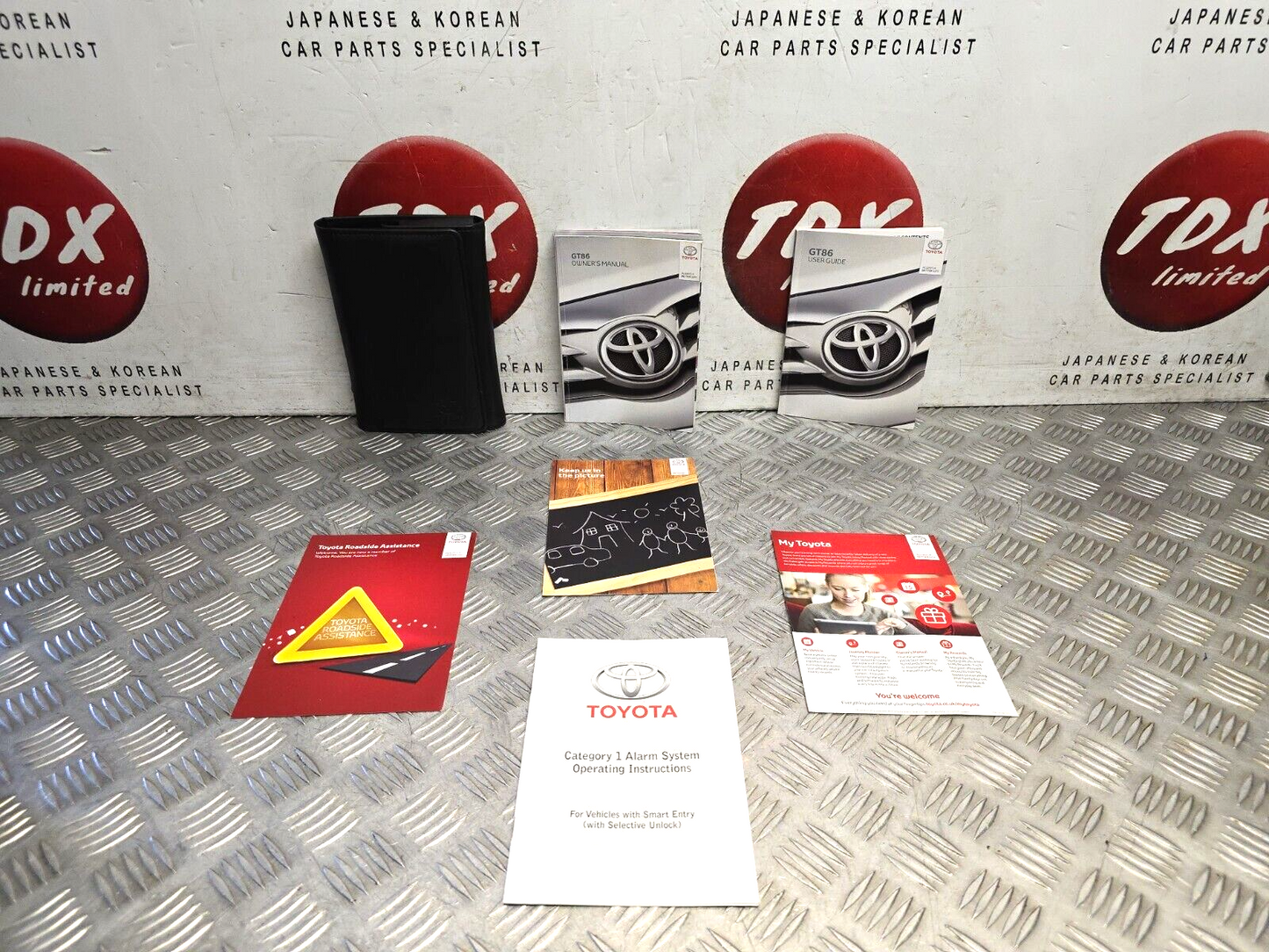 TOYOTA GT86 GT1 2017-2020 GENUINE OWNERS MANUAL HANDBOOK PACK WALLET BOOK