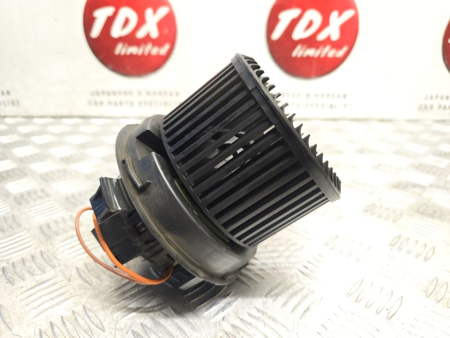 TOYOTA AYGO MK2 2014-2022 GENUINE HEATER BLOWER MOTOR FAN RHD T918265