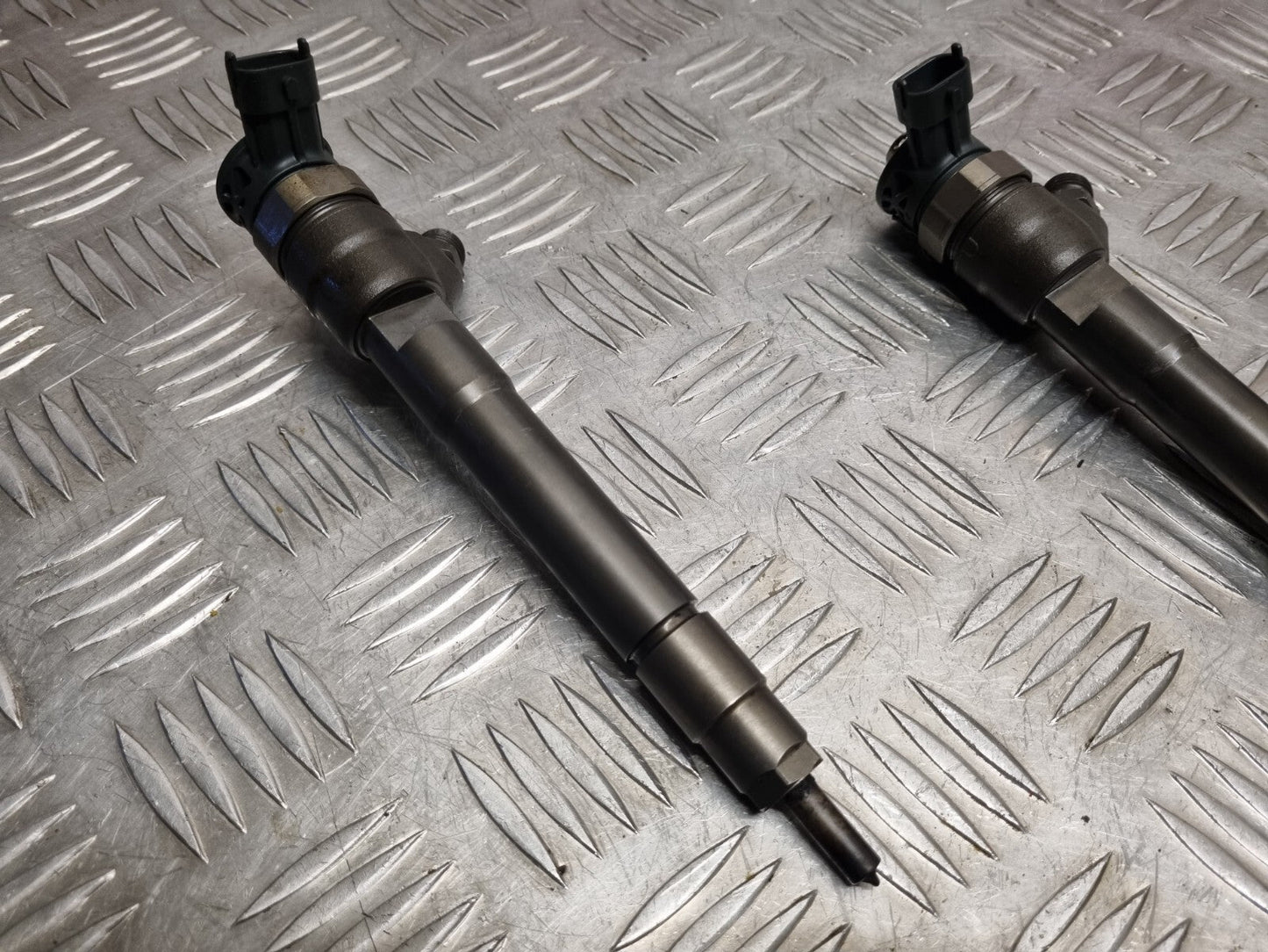 NISSAN QASHQAI J10 1.6 DCI 2010-2013 GENUINE 1x DIESEL FUEL INJECTOR H1055367