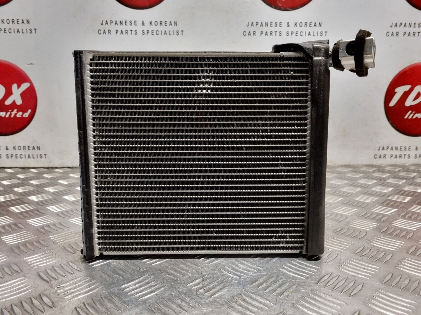 TOYOTA PRIUS MK3 2009-2015 1.8 HYBRID GENUINE AC AIR CON EVAPORATOR 447500-3690