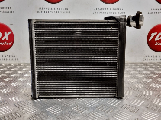 TOYOTA PRIUS MK3 2009-2015 1.8 HYBRID GENUINE AC AIR CON EVAPORATOR 447500-3690