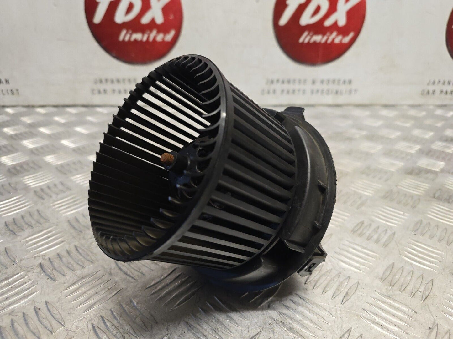 TOYOTA AYGO MK2 2014-2022 GENUINE HEATER BLOWER MOTOR FAN RHD T918265