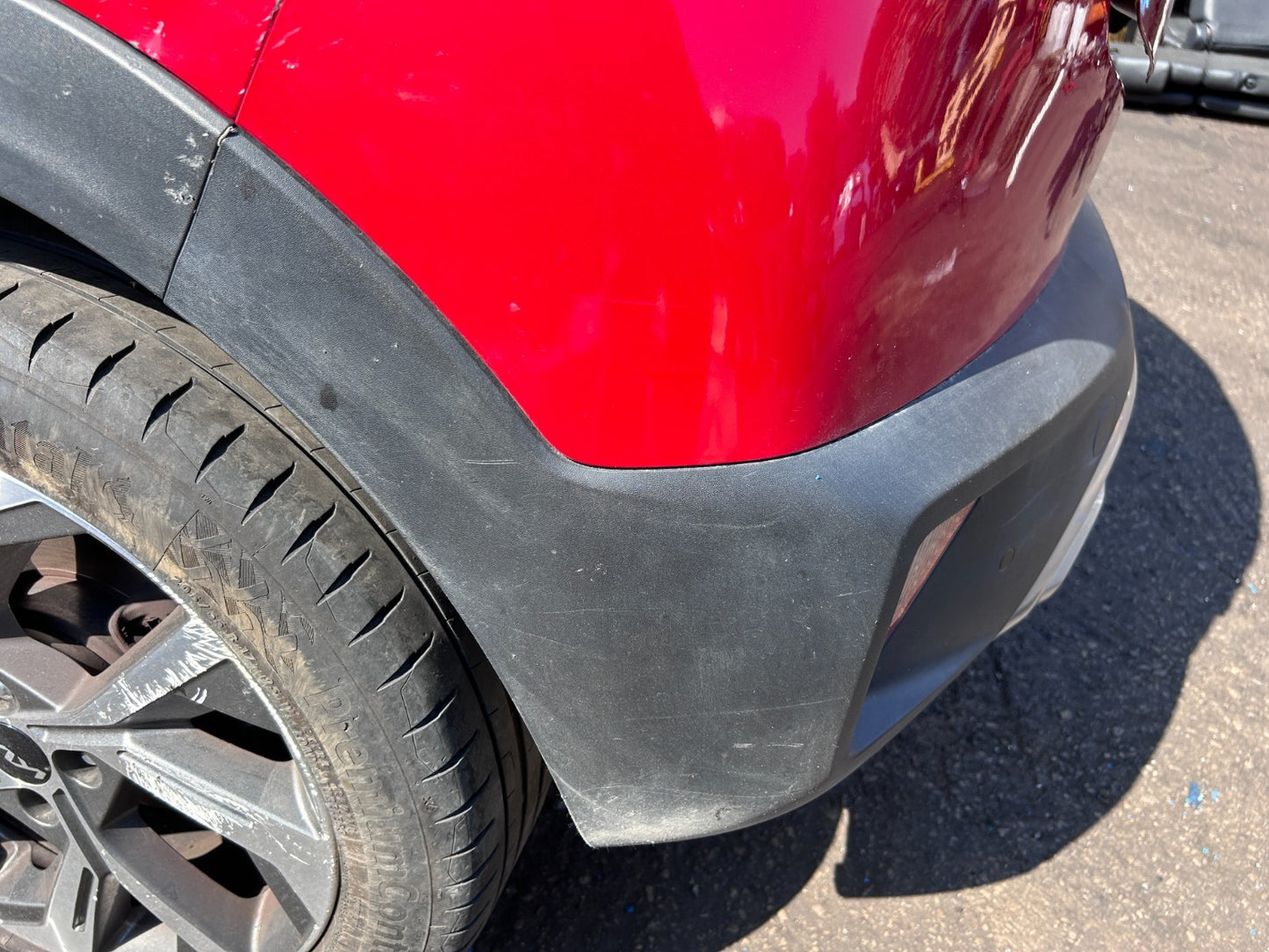 Kia Stonic GT-Line Facelift 2021-2025 Genuine Rear Bumper Complete Red (beg) - photo 4 of 10