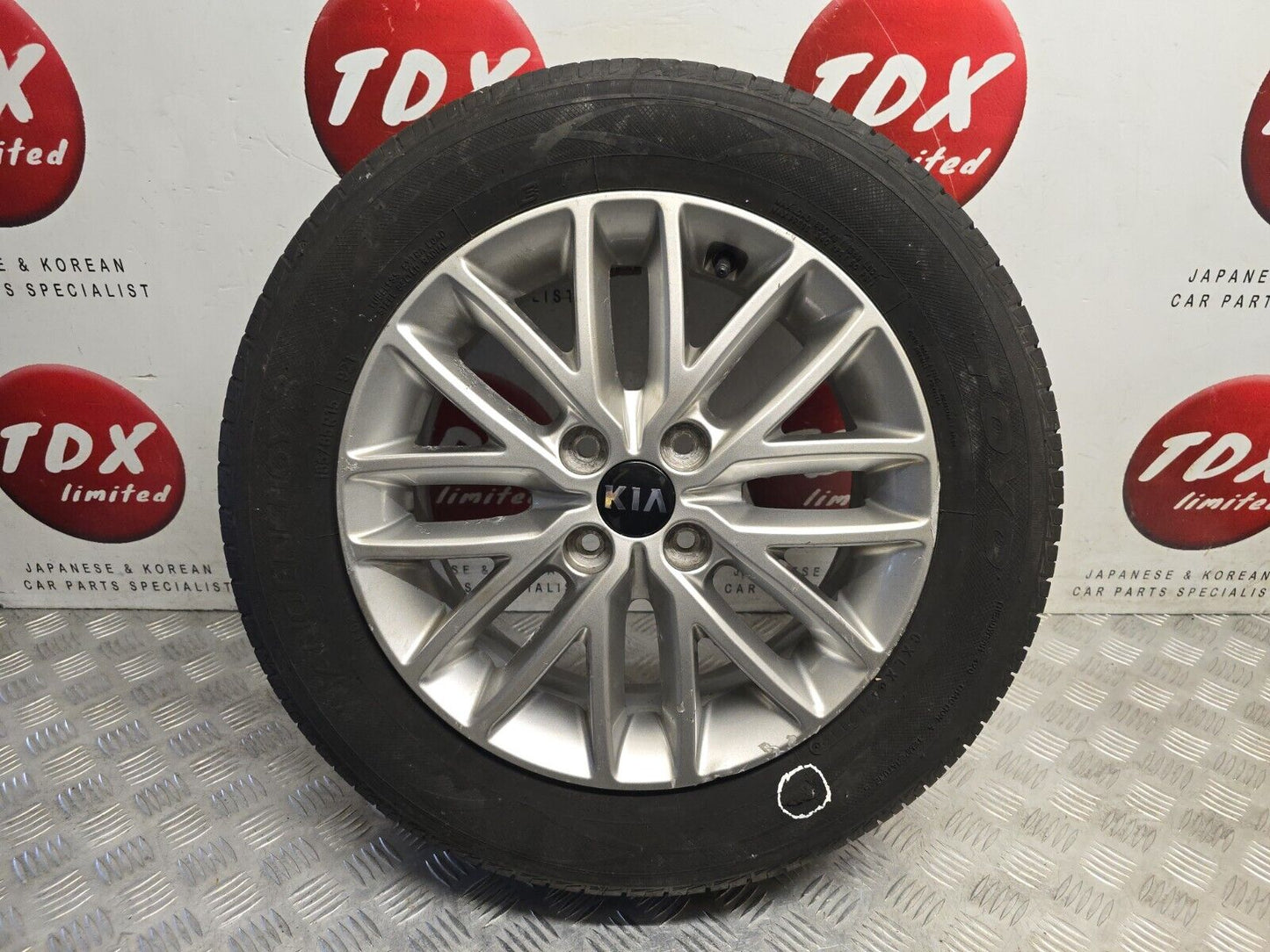 KIA RIO MK4 16" INCH 2018-2023 ALLOY WHEEL FLAT TYRE 195/55/16 52910-H8200