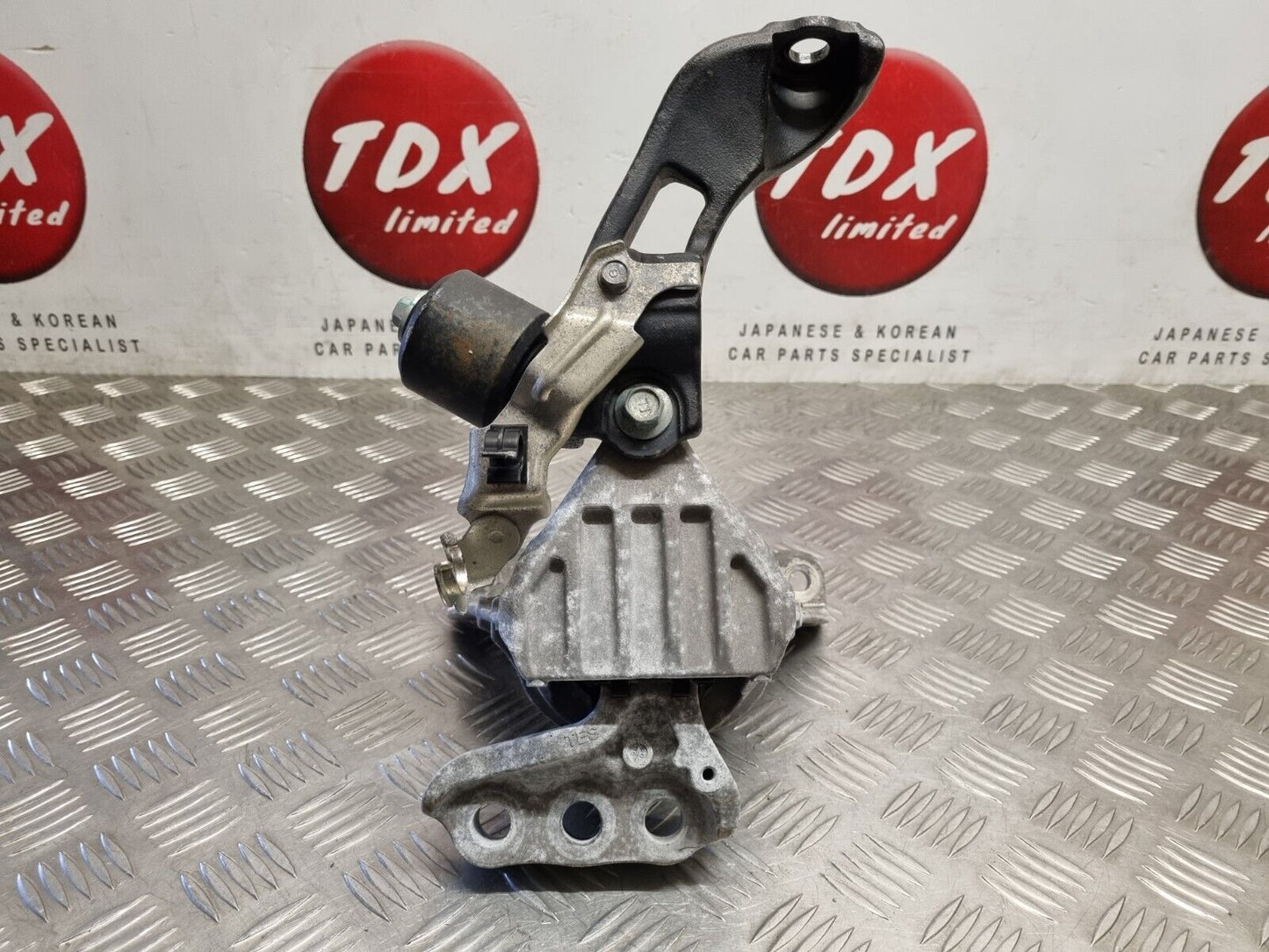 Honda Civic X Mk10 1.0 Petrol 2017-2023 Genuine Drivers Side Engine Mount 15