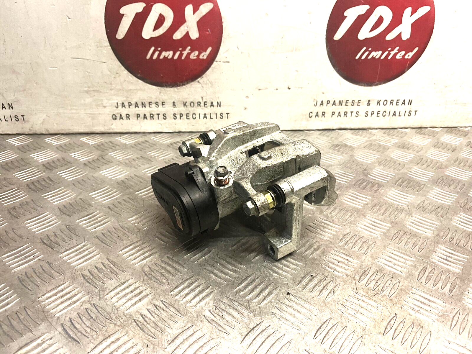 Kia Ev6 Air Cv 2021-2023 Genuine Passenger Side Rear Electric Caliper + Carrier 1