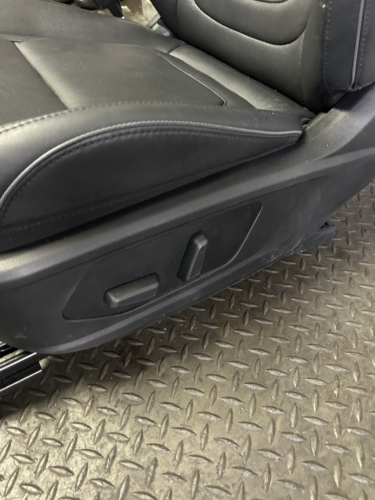 Hyundai Tucson (Nx4) Mk4 2021-2025 Genuine Passengers Front Leather Heated Seat 8