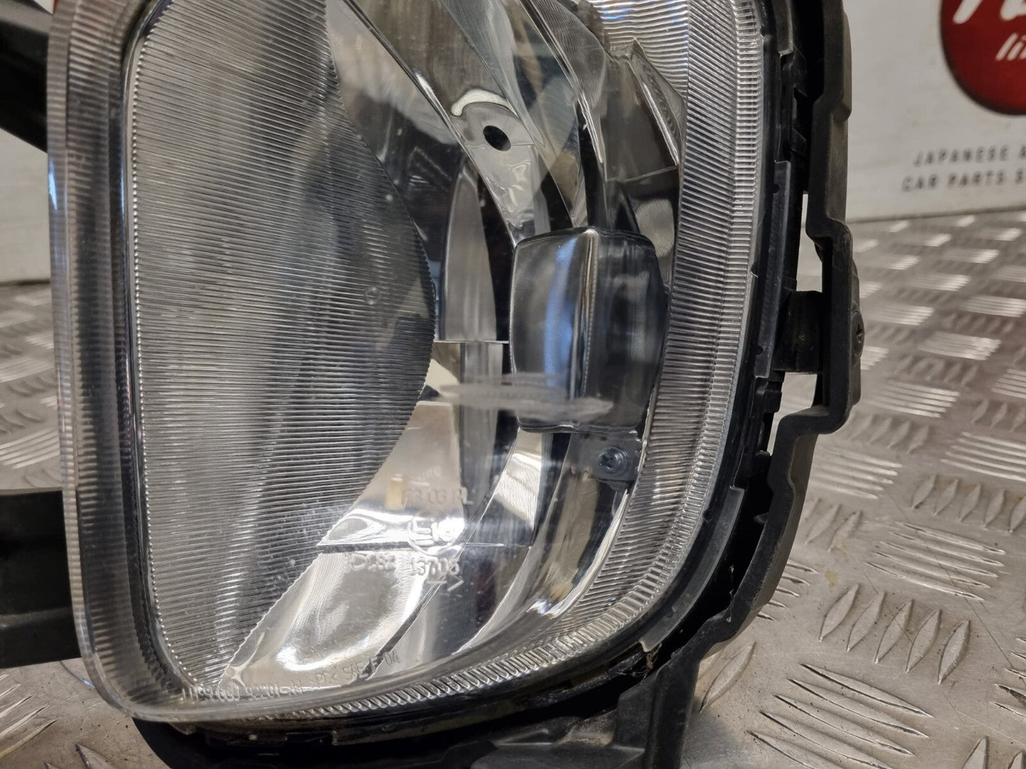 Kia Carens (Rp) Mk3 2013-2016 Pre-Facelift Genuine Passengers Front Fog Light 8