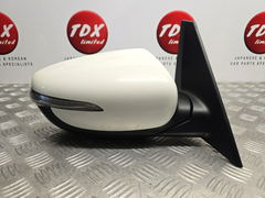 Kia Carens (RP) MK3 2013-2016 Drivers Power Fold Puddle Light Mirror 1D White - photo 1 of 11