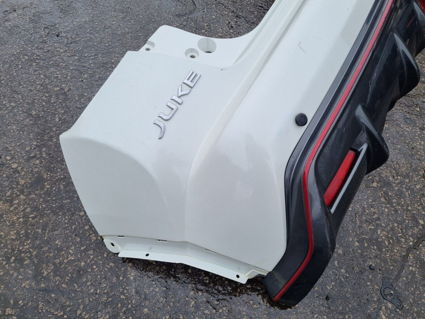 NISSAN JUKE NISMO F15 2014-2019 FACELIFT GENUINE REAR BUMPER IN WHITE