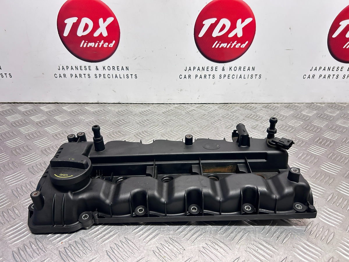 Hyundai / Kia 1.7 Diesel D4FD Euro 5/EURO 6 Genuine Engine Rocker Valve Cover - photo 1 of 9