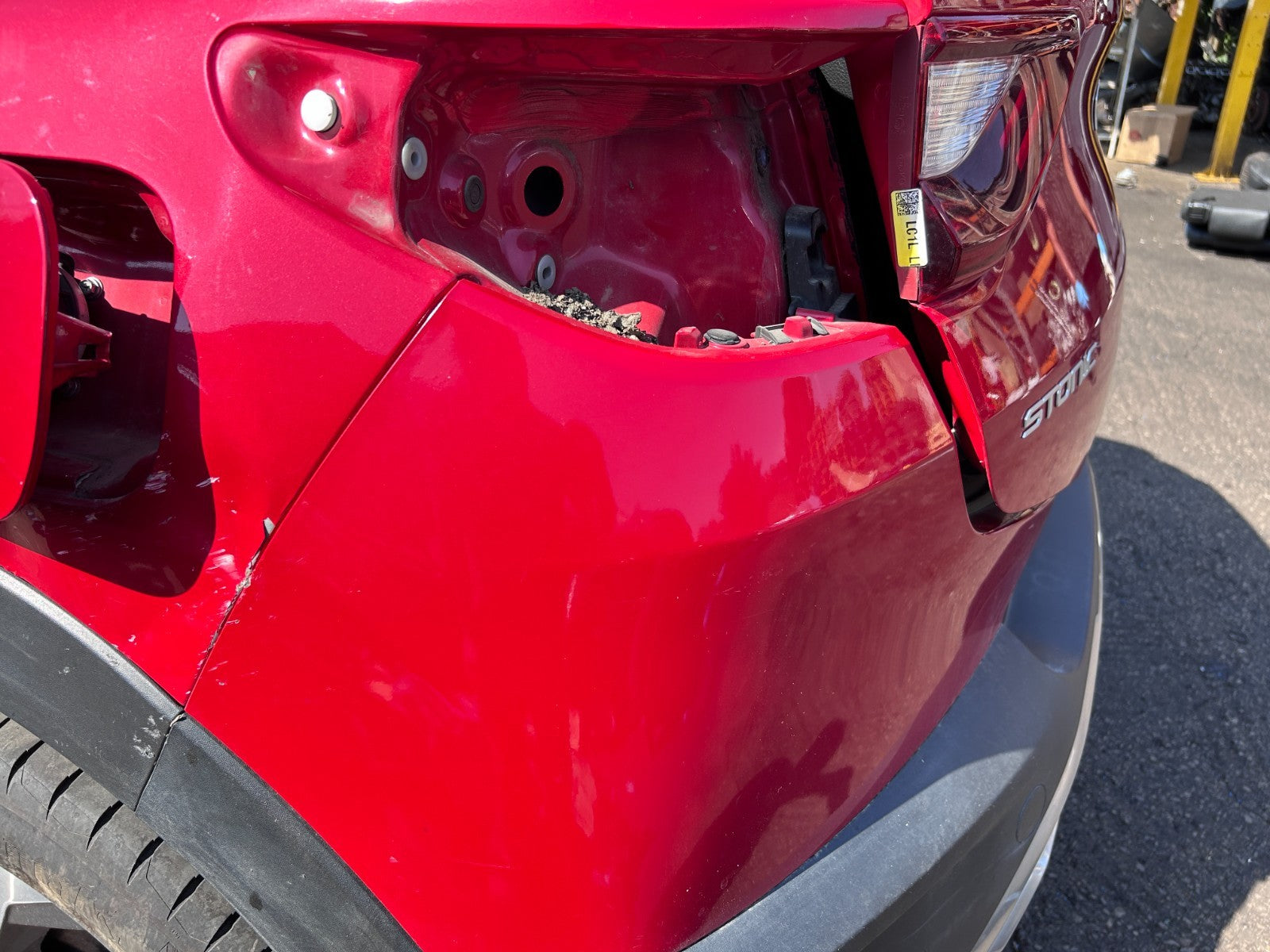 Kia Stonic GT-Line Facelift 2021-2025 Genuine Rear Bumper Complete Red (beg) - photo 5 of 10