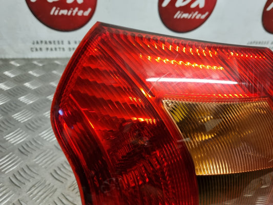 Toyota Corolla Passenger Side Rear Light Unit 2002-2004 RLU064