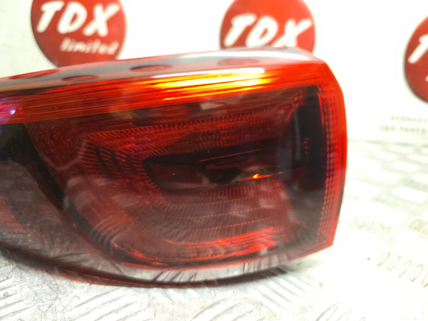 KIA SPORTAGE MK4 2016-2019 PASSENGERS SIDE REAR HALOGEN BODY BRAKE LIGHT LAMP