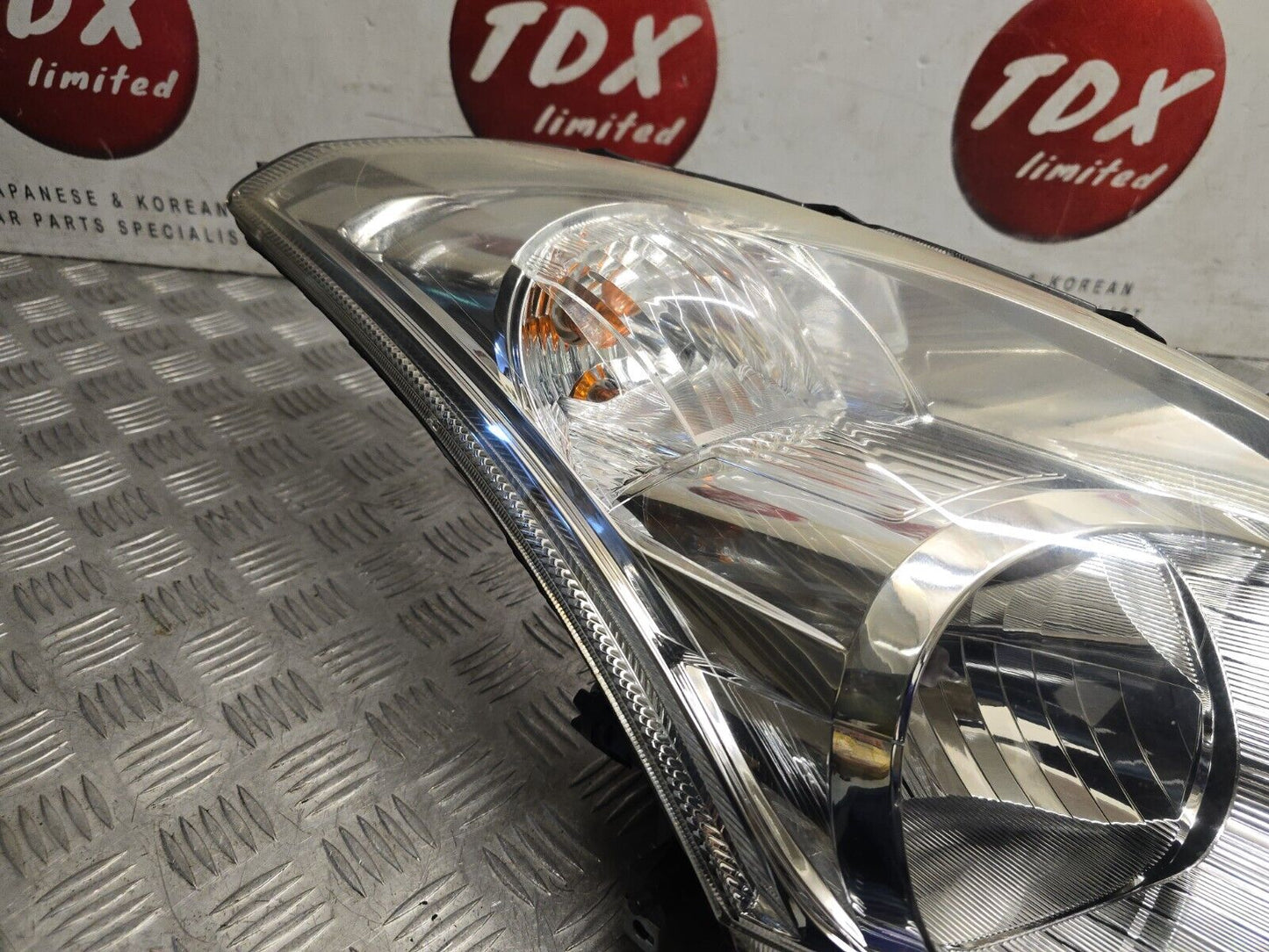 SUZUKI SWIFT MK3 2011-2016 GENUINE DRIVERS SIDE FRONT HALOGEN HEADLIGHT LAMP