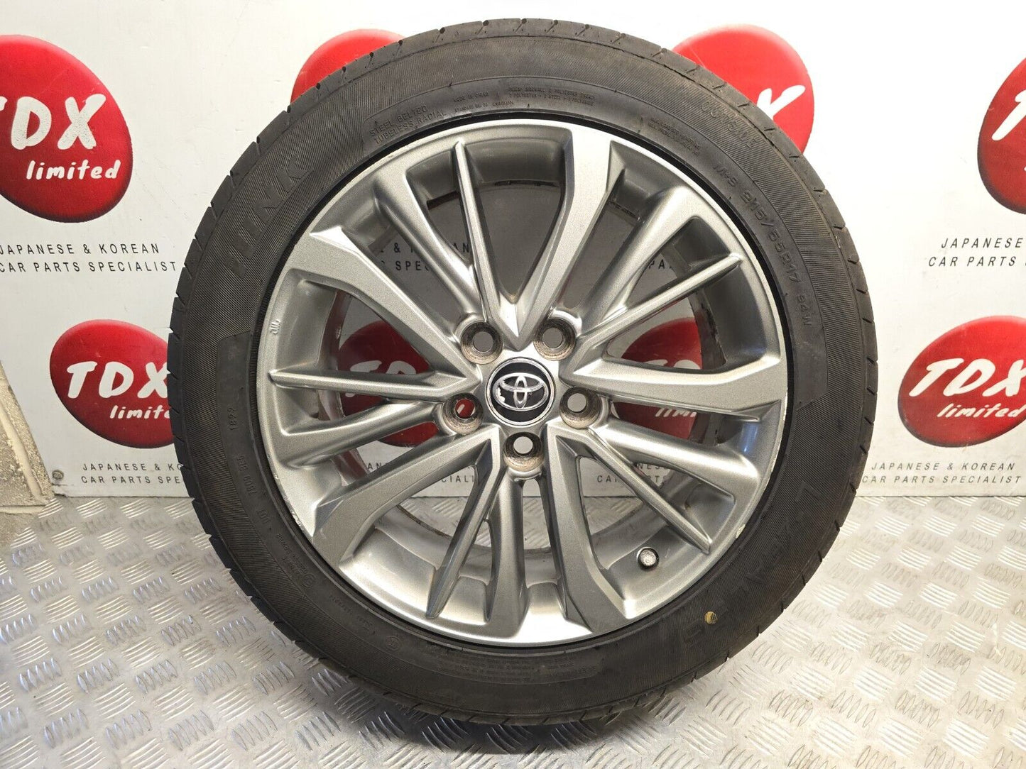 TOYOTA AVENSIS T27 MK3 2015-2018 17" INCH GENUINE ALLOY WHEEL 6MM TYRE 215/55/17