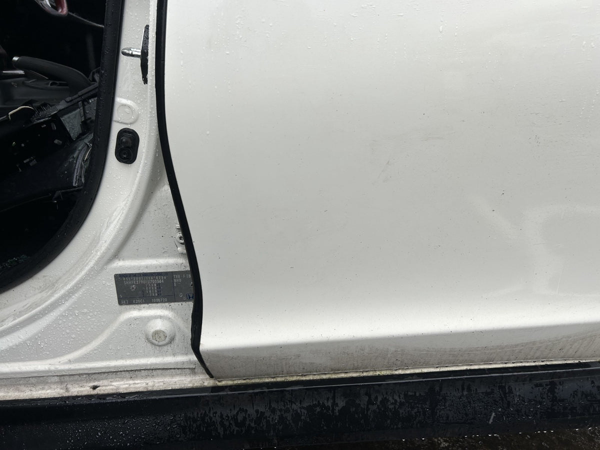 Honda Civic Type R FK2 2015-2017 Genuine Passenger Side Rear Door Shell White - photo 3 of 8