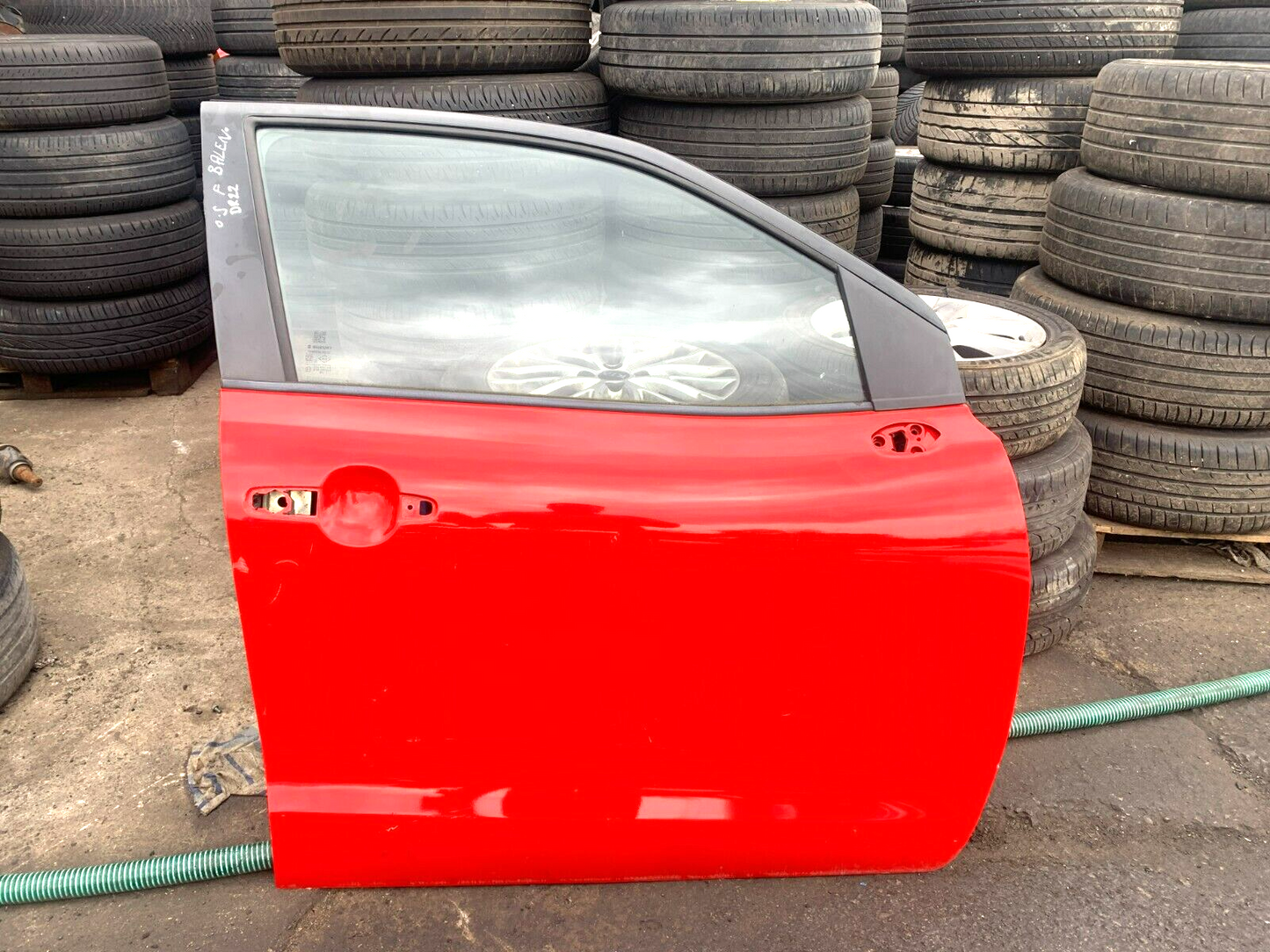 SUZUKI BALENO A1K MK2 2016-2019 GENUINE DRIVER SIDE FRONT COMPLETE DOOR Z4Q RED