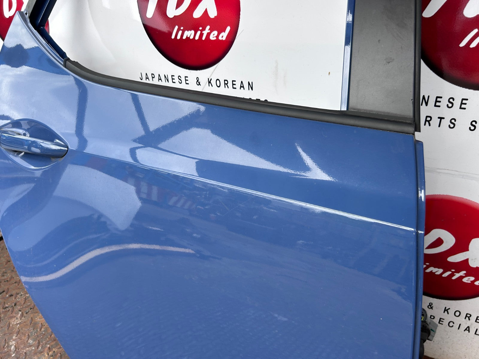 Hyundai I10 Mk2 2014-2020 Genuine Driver Side Rear Door Shell Blue (X3U) 5